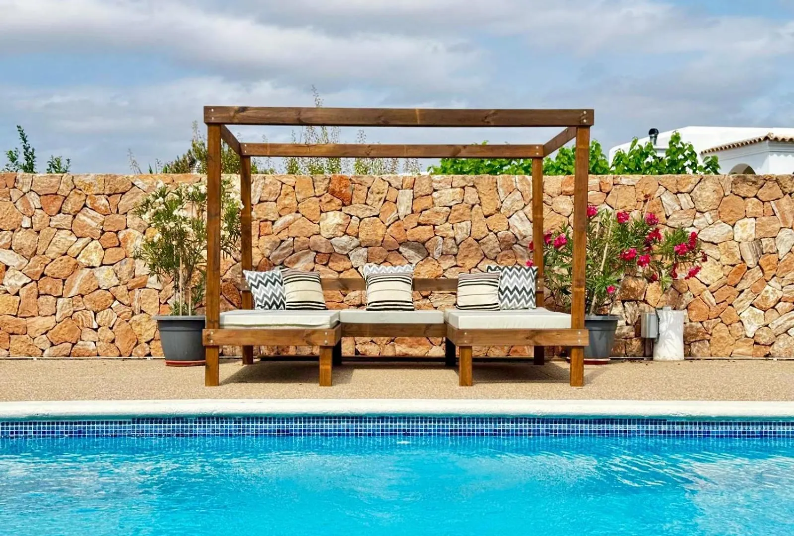 Villa Walk To O Beach Large Pool Bbq Сан-Антонио-Абад